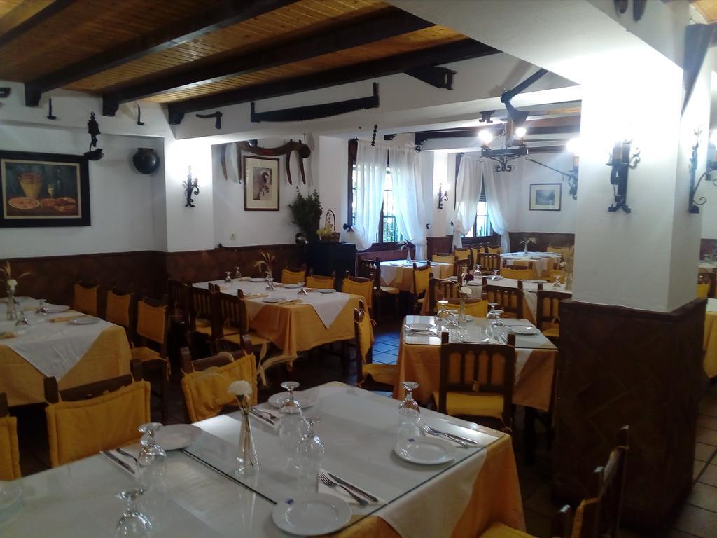 Hotel Restaurante Calderon Arcos de la Frontera Exterior photo
